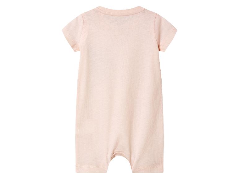 2 baby pyjama's