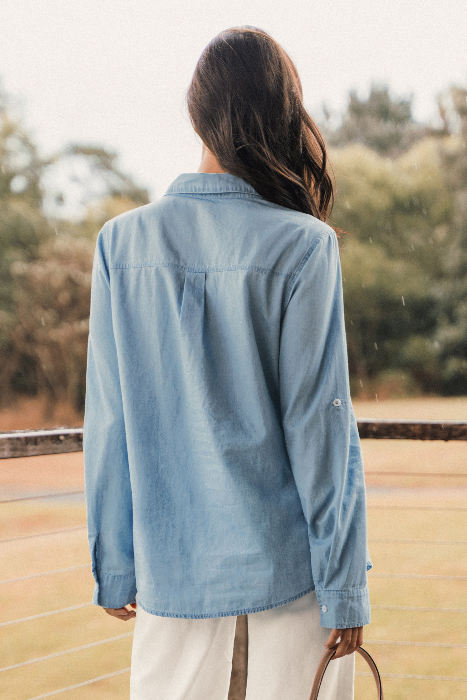 Chemise en pur coton et denim à boutons sur le devant