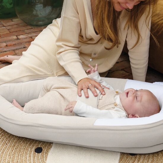 Réducteur nouveau-né doomoo Cocoon    Sand        de               Babymoov