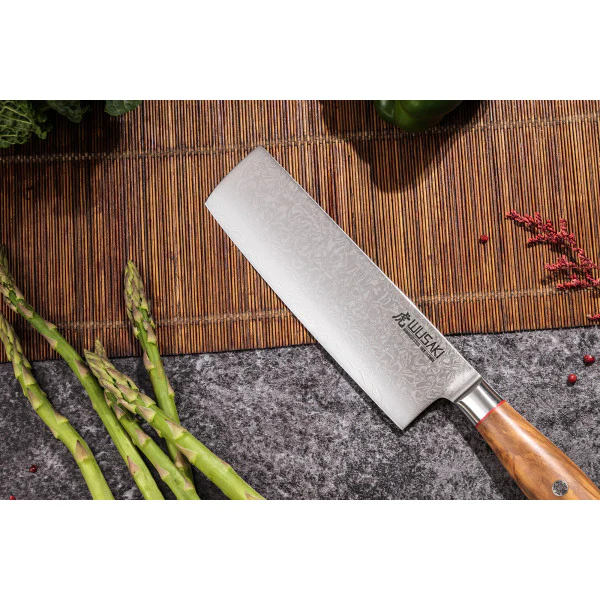 Couteau modèle nakiri Wusaki Fujiko 17cm manche en olivier Wusaki
