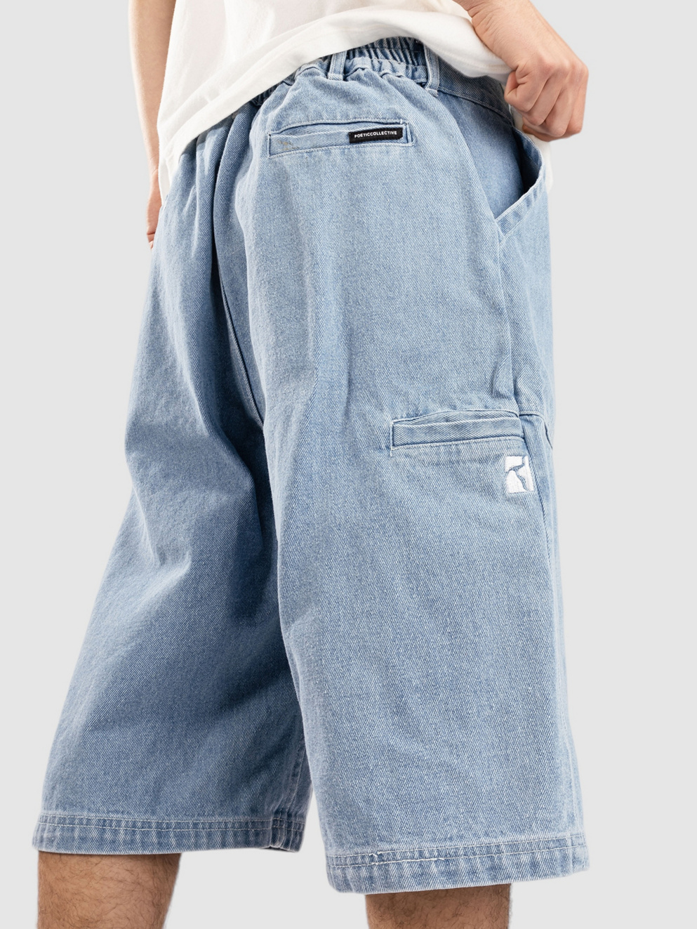 Poetic Collective Painter Shorts light denim
