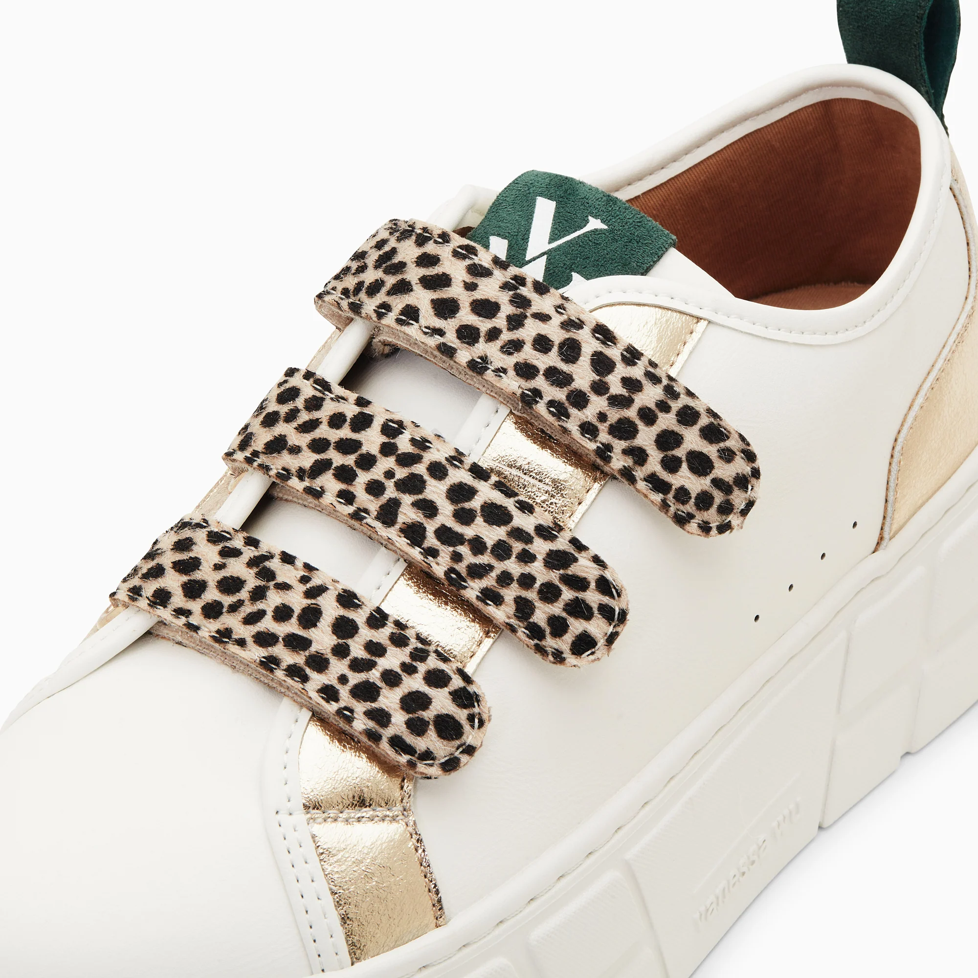 Sneakers-Baskets Bridget or et guépard à plateforme