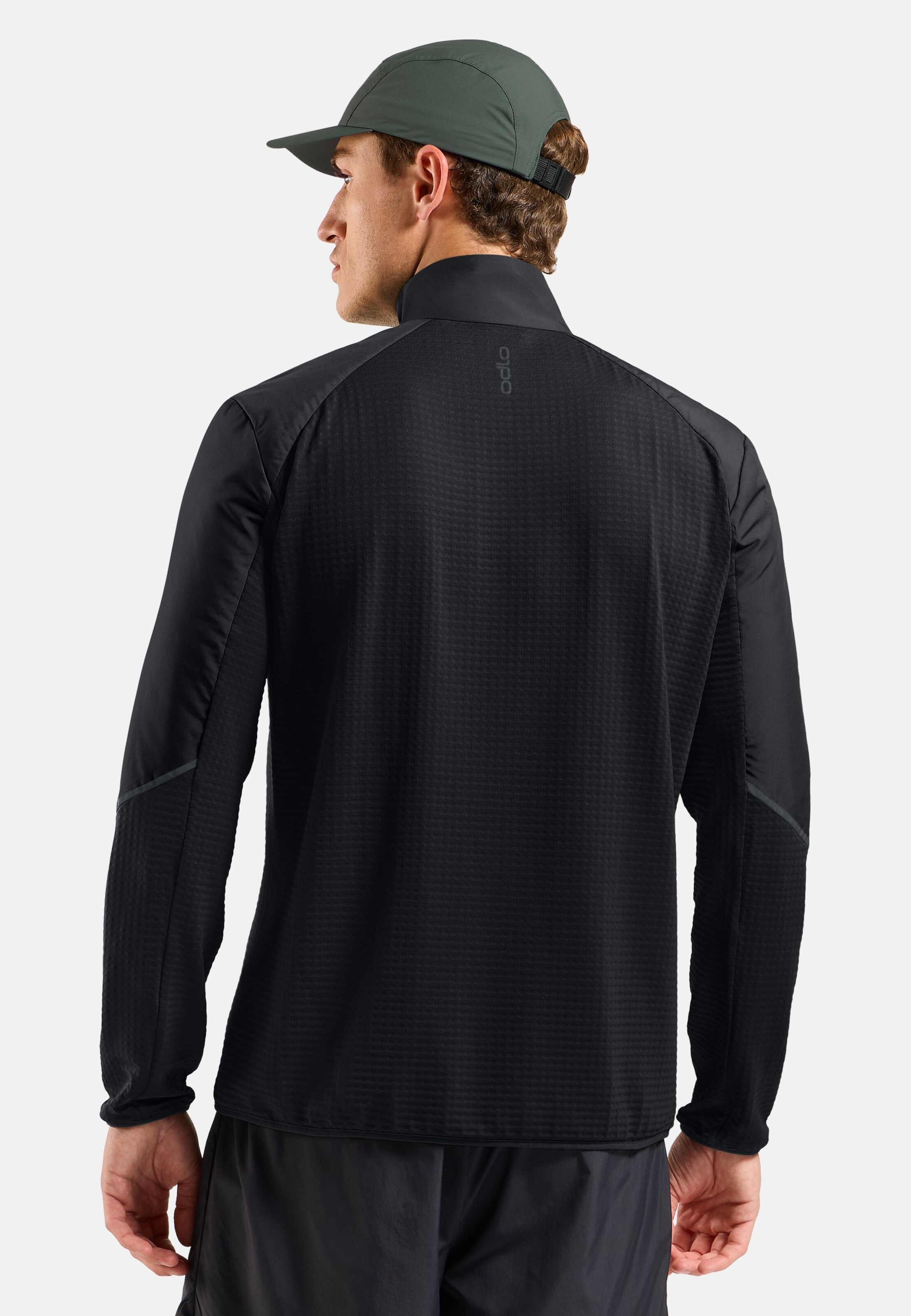 Essentials Insulator Hybrid-Laufjacke in black