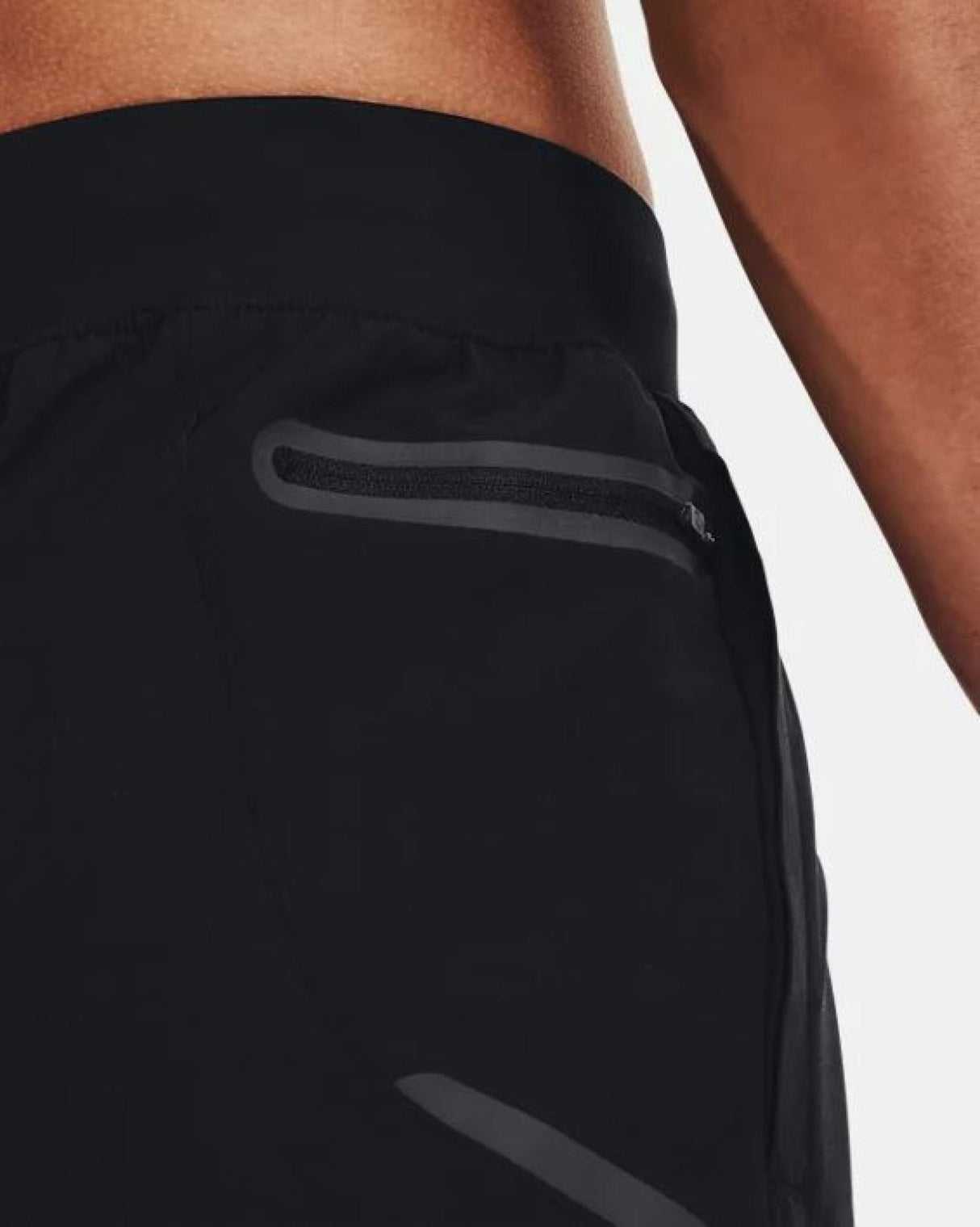 Under Armour<br>Unstoppable Brushed