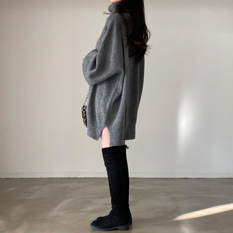MIKIGA - Oversized truijurk met lange mouwen en coltrui