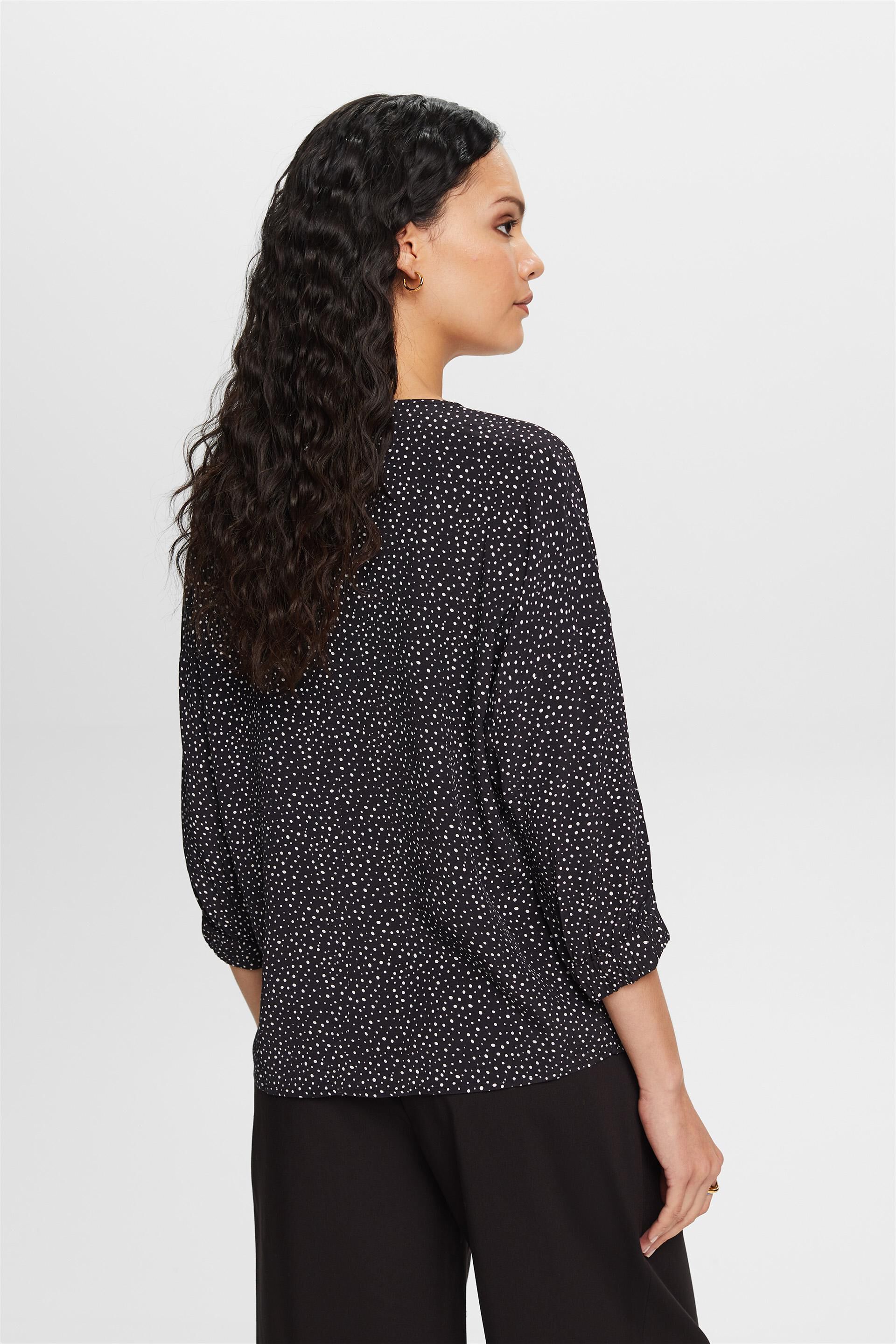 Blouses woven