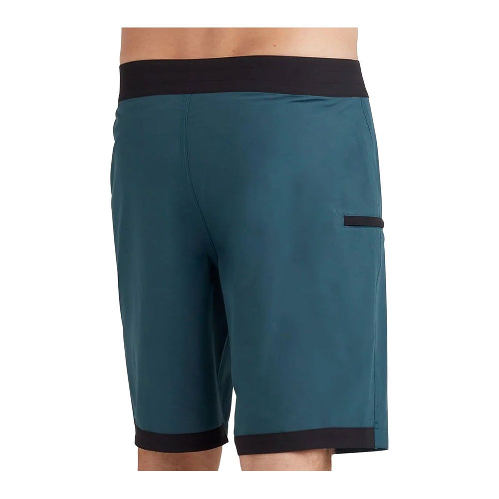 Dakine ROOTS 20\