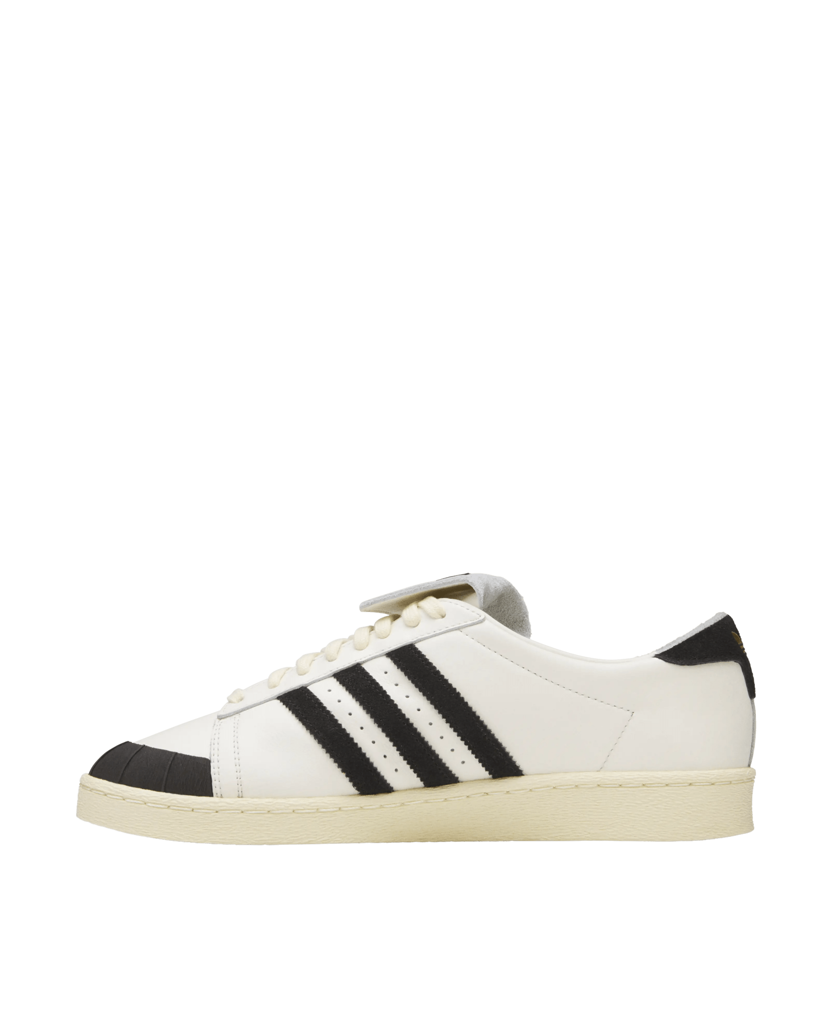 adidas Chavarria Jabbar Low (Off White/Core Black/Warm Vanilla)