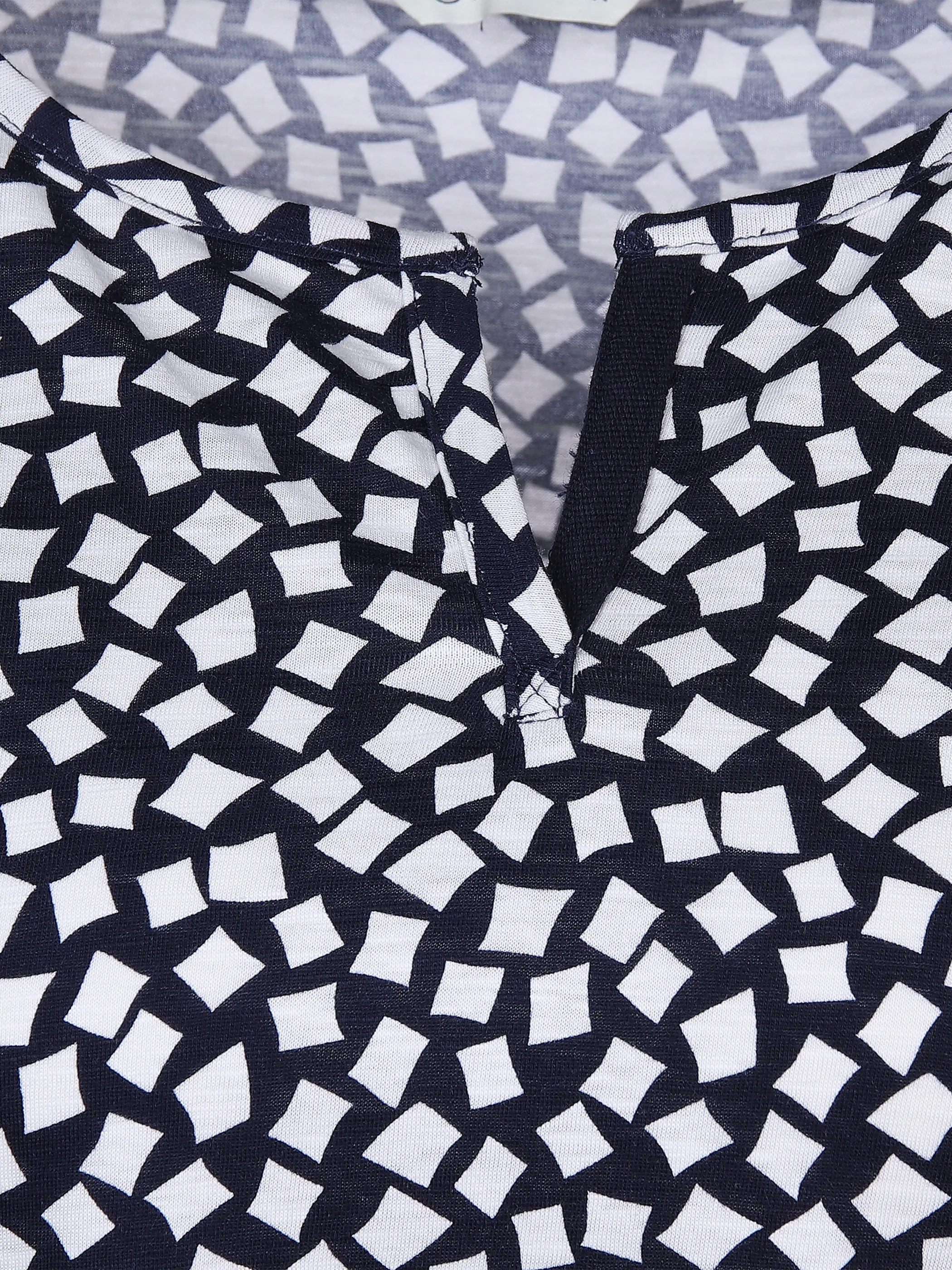 Damen Shirt mit abstraktem Muster