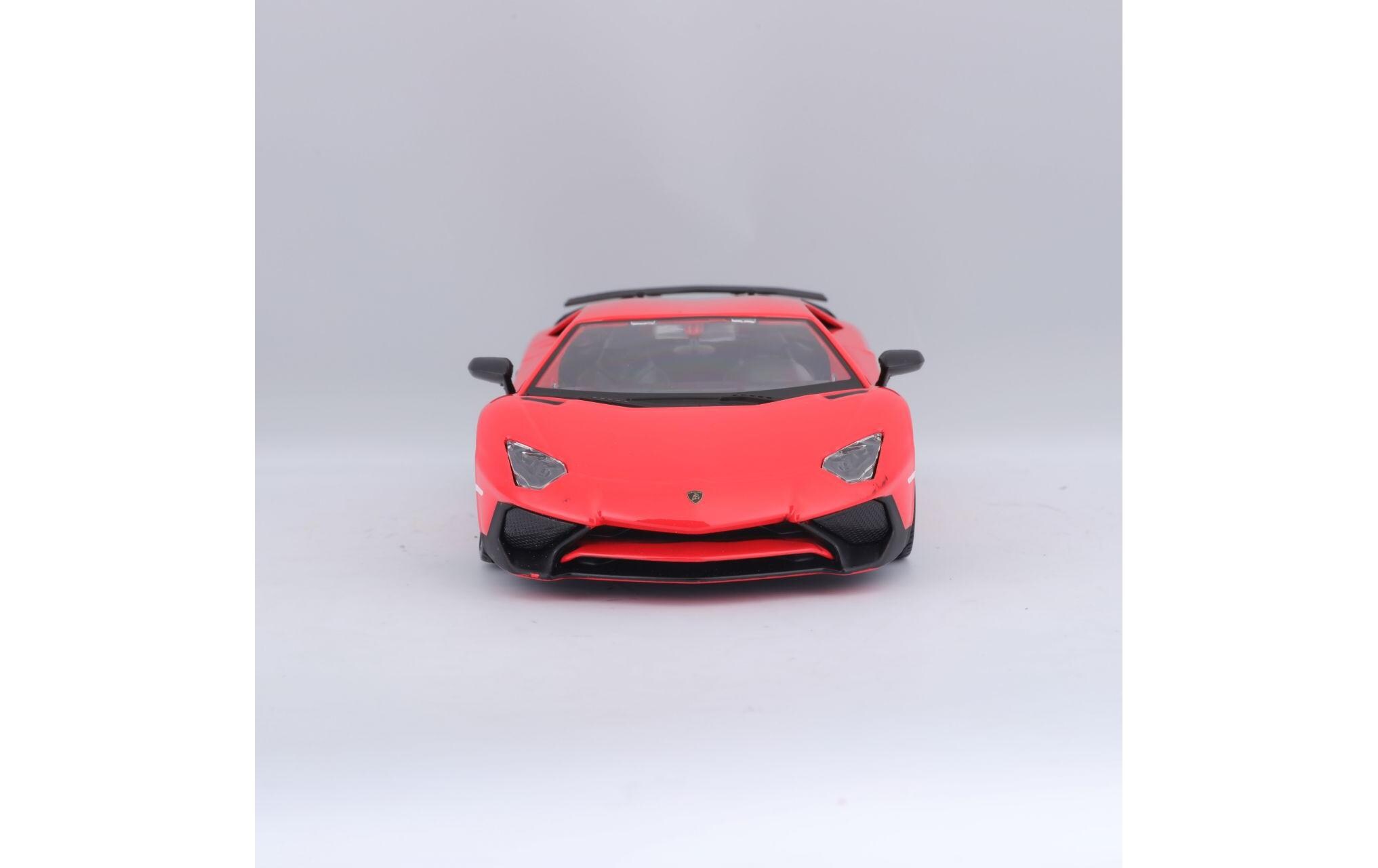 Lamborghini Aventador LP 750-4 SV Rot 1:24Sammlermodell im Massstab 1:24