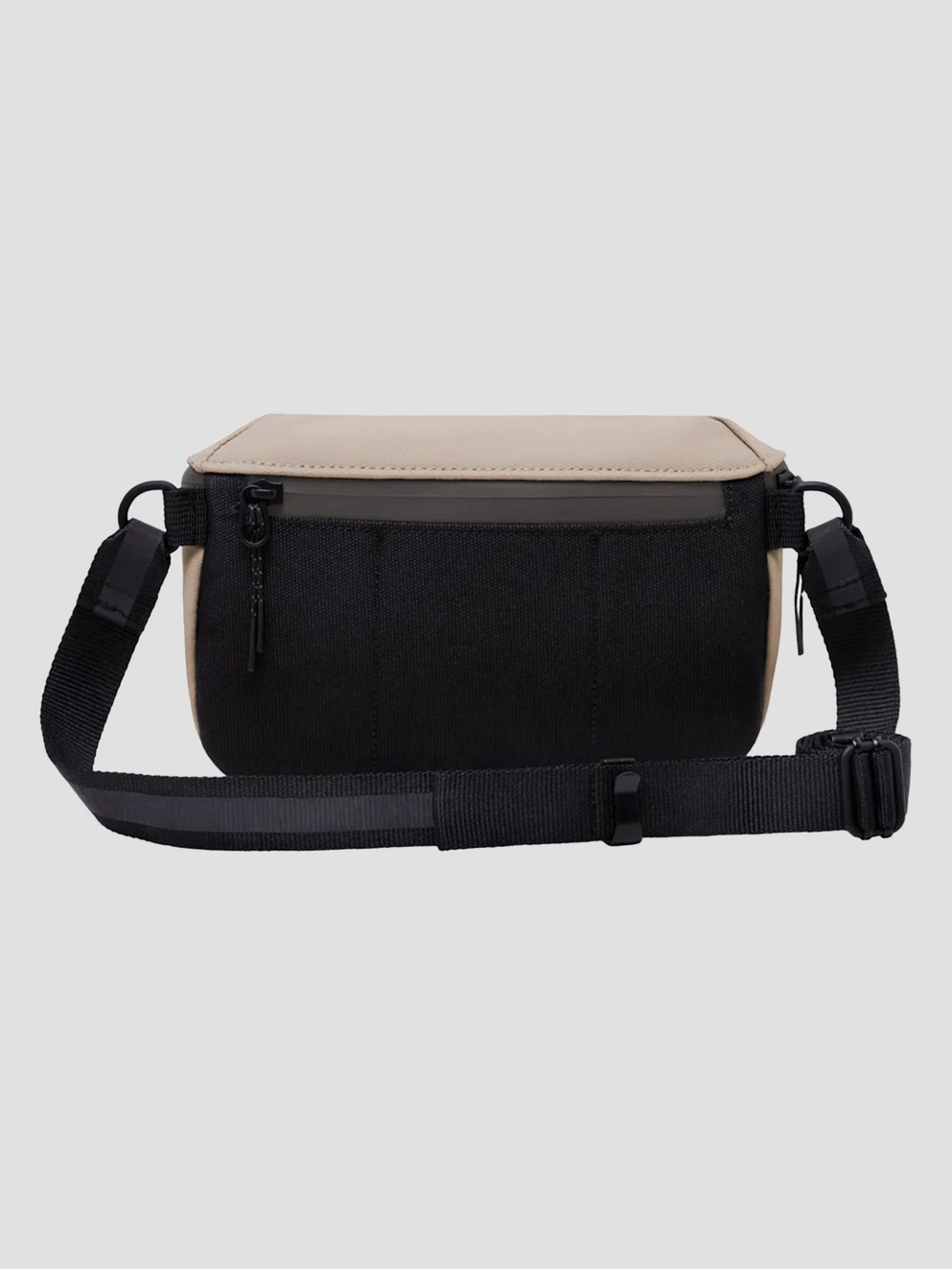 Ucon Acrobatics Jona Medium Bag sand