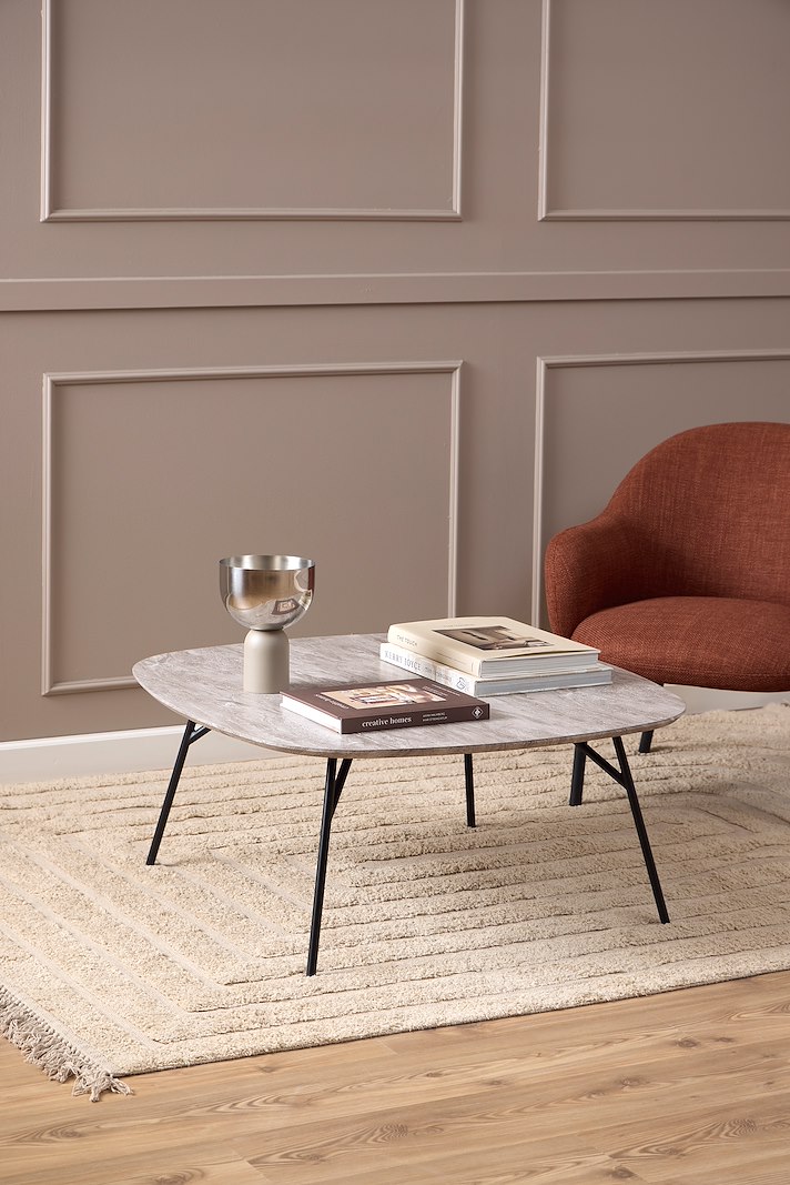 Caracas sofabord Foliert Grey Marble River med sortlakkert metall understell. 90x90 cm