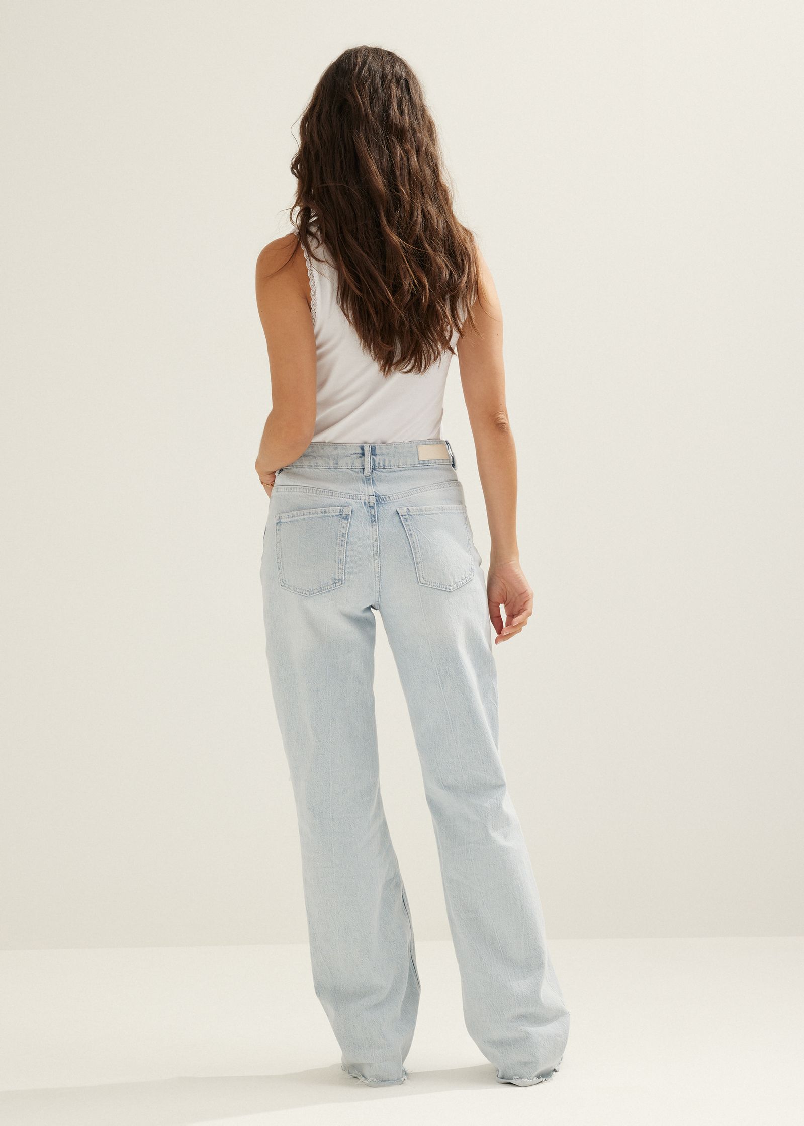 Basic singlet met kant
