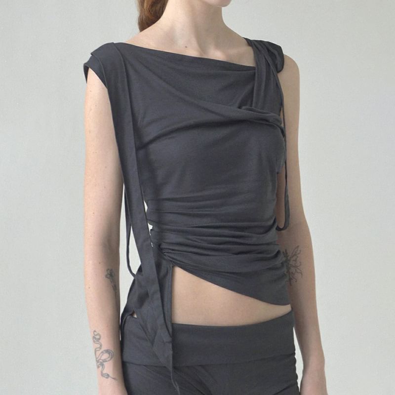 Honet - Geplooide, asymmetrische, slim-fit crop top met col