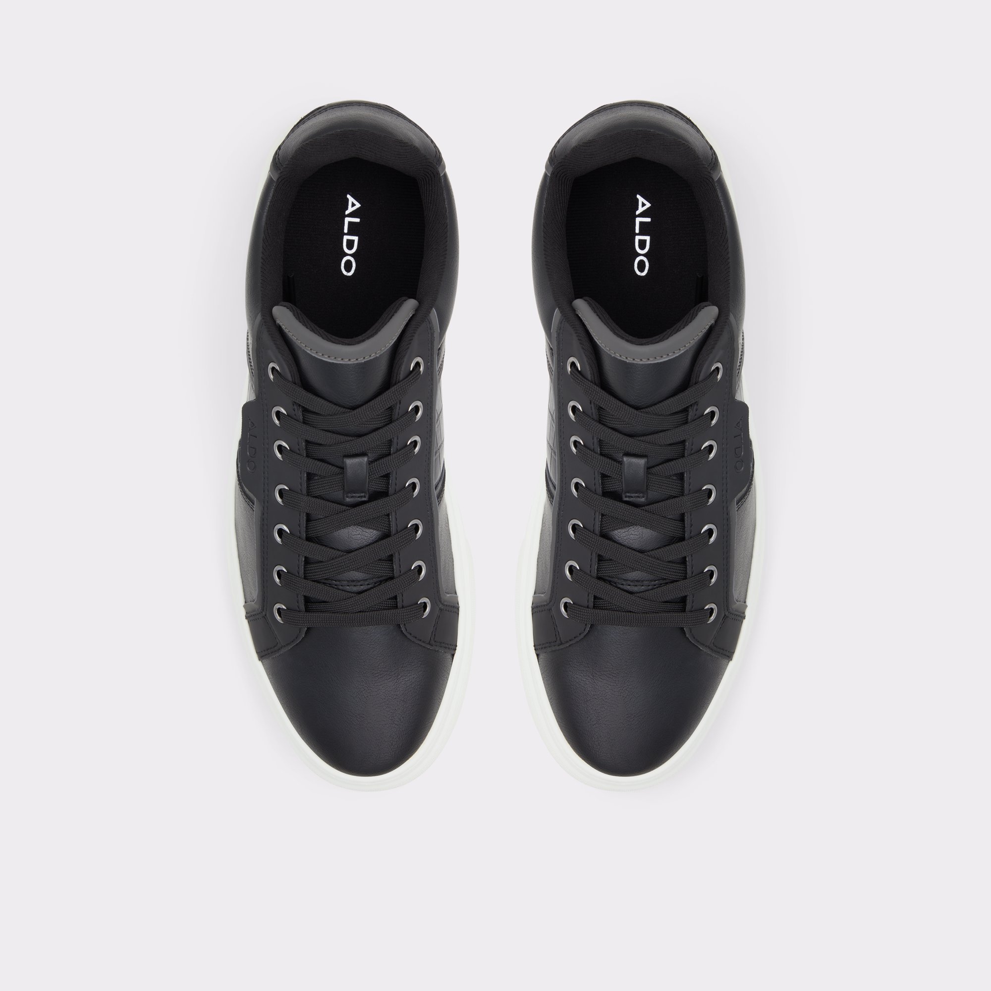 Courtline Black Synthetic Mixed Material Men Low top
