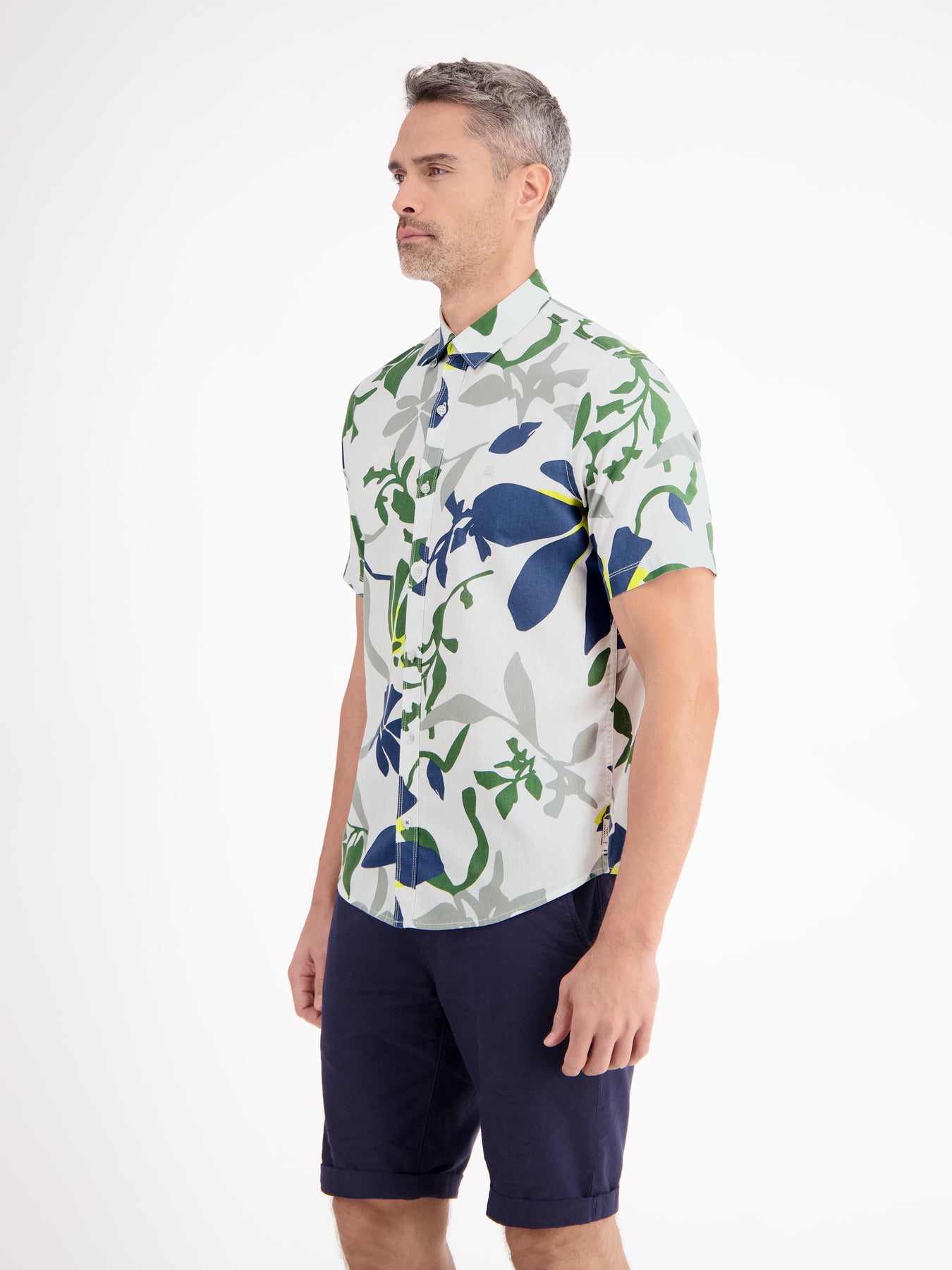 Sommerhemd in Hawaiian-Style