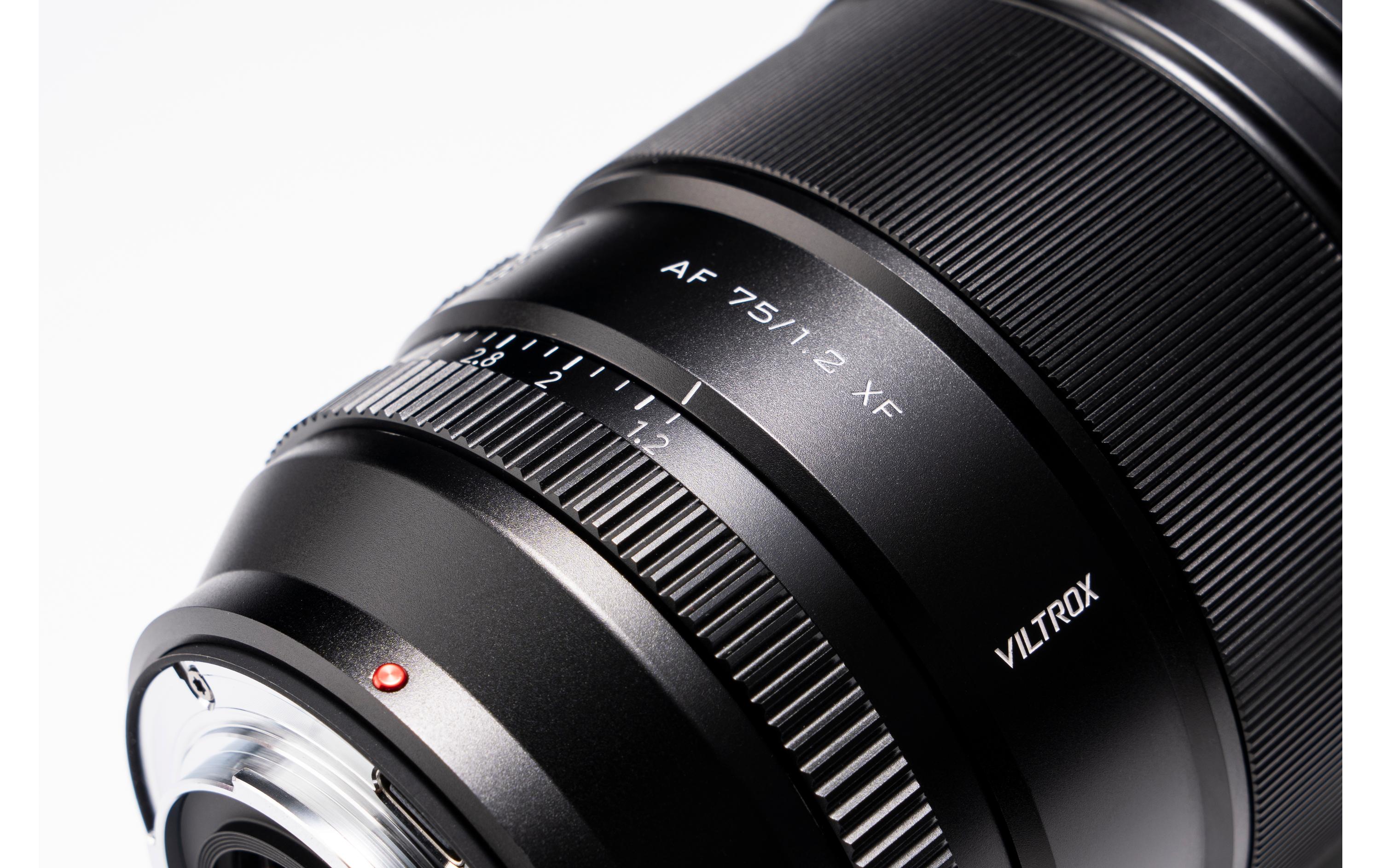 Festbrennweite AF 75/1.2 XF – Fujifilm X-Mount<br>Autofokus-Objektiv mit grosser Blendenöffnung