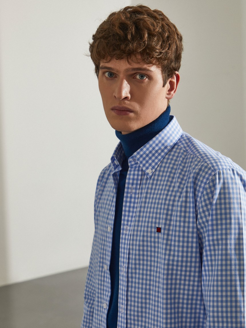 Camisa slim fit de algodão com padrão de xadrez