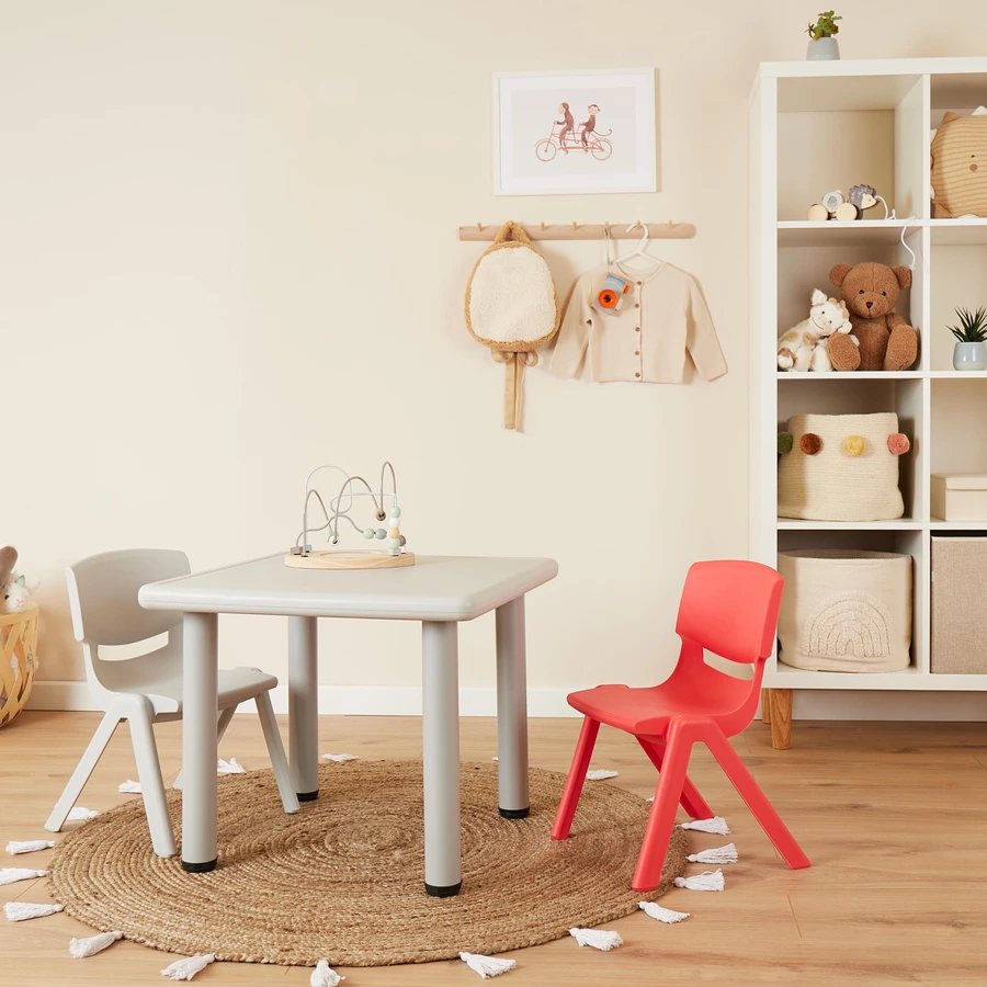 bieco Kinderstuhl rot aus Kunststoff