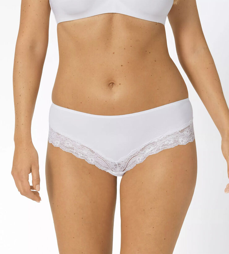 Triumph Lovely Micro Hipster White