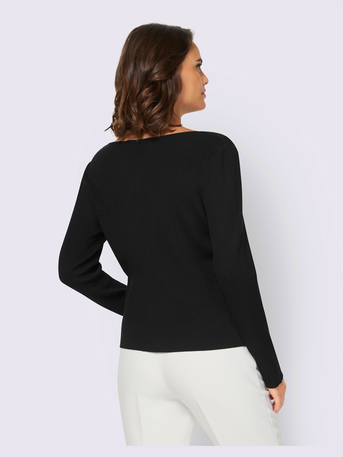 Pull encolure en forme de cœur