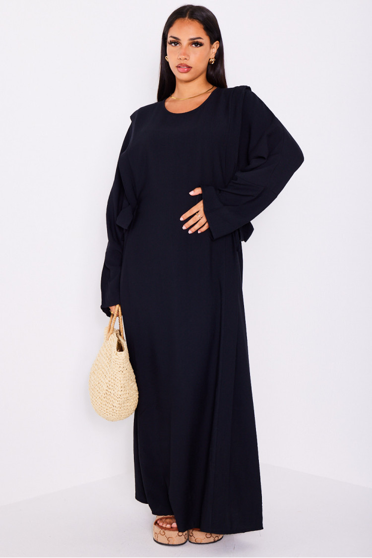Robe noire à empiècement noué sur les côtés