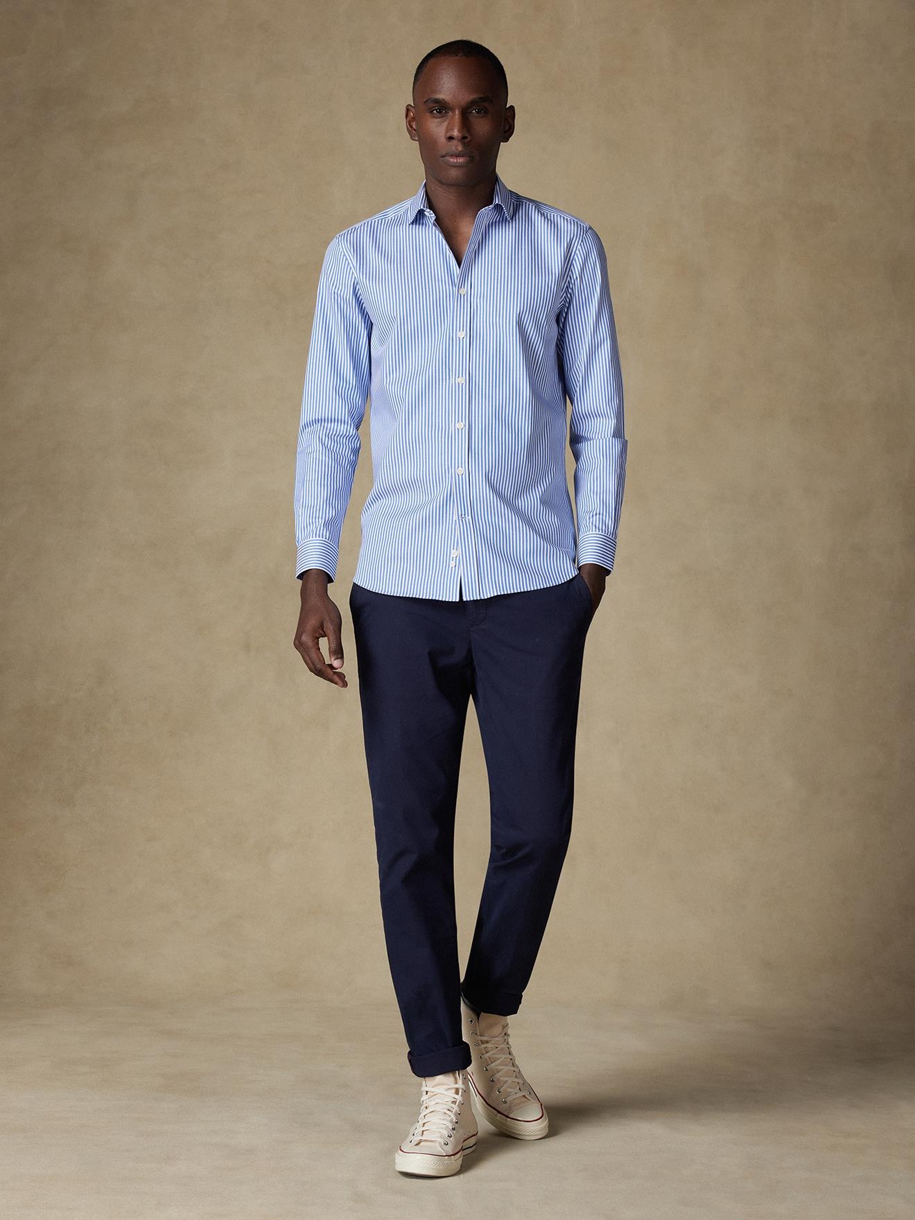Chemise cintrée Colin à rayures bleues - Petit col