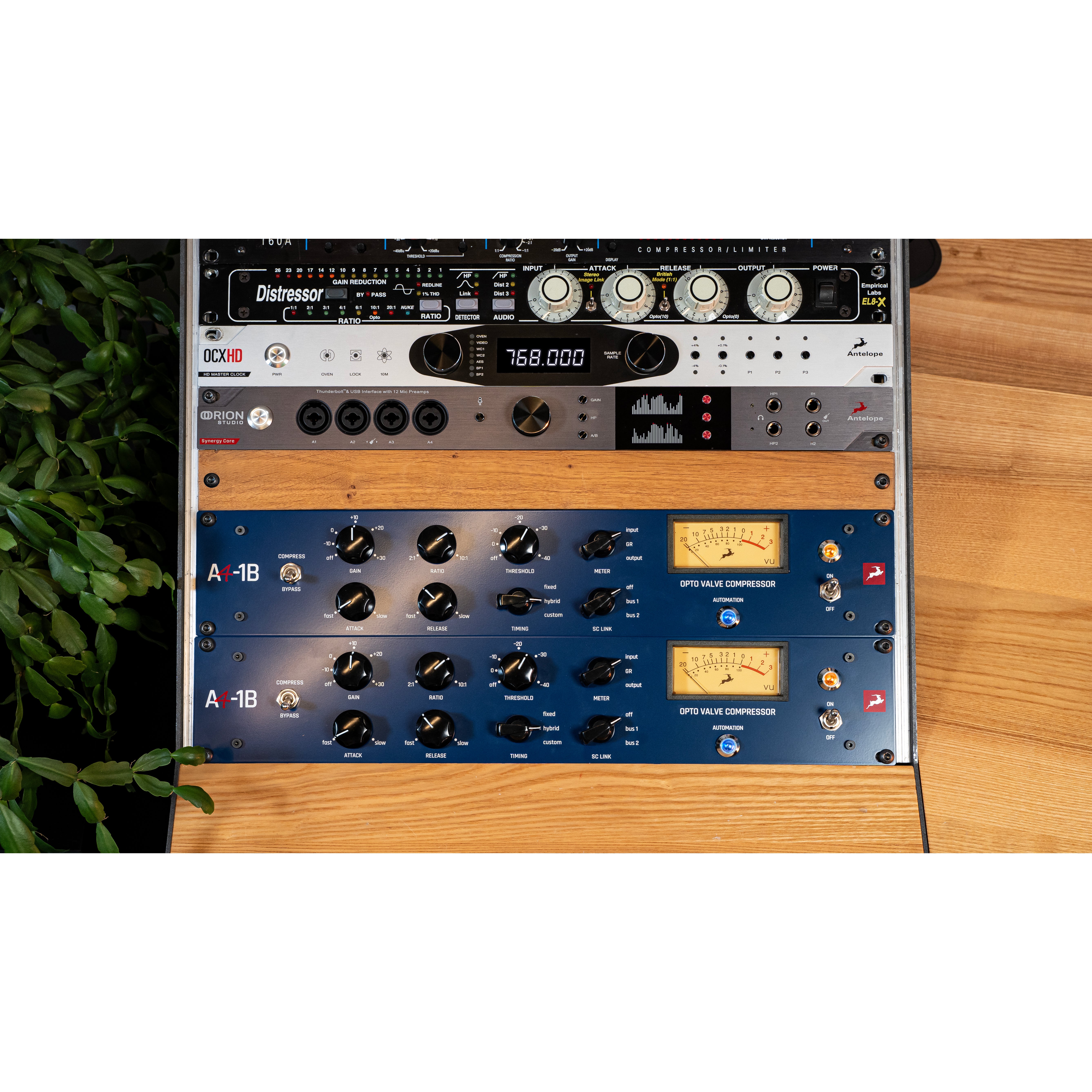 Antelope Audio A4-1B analoge geautomatiseerde opto buizencompressor
