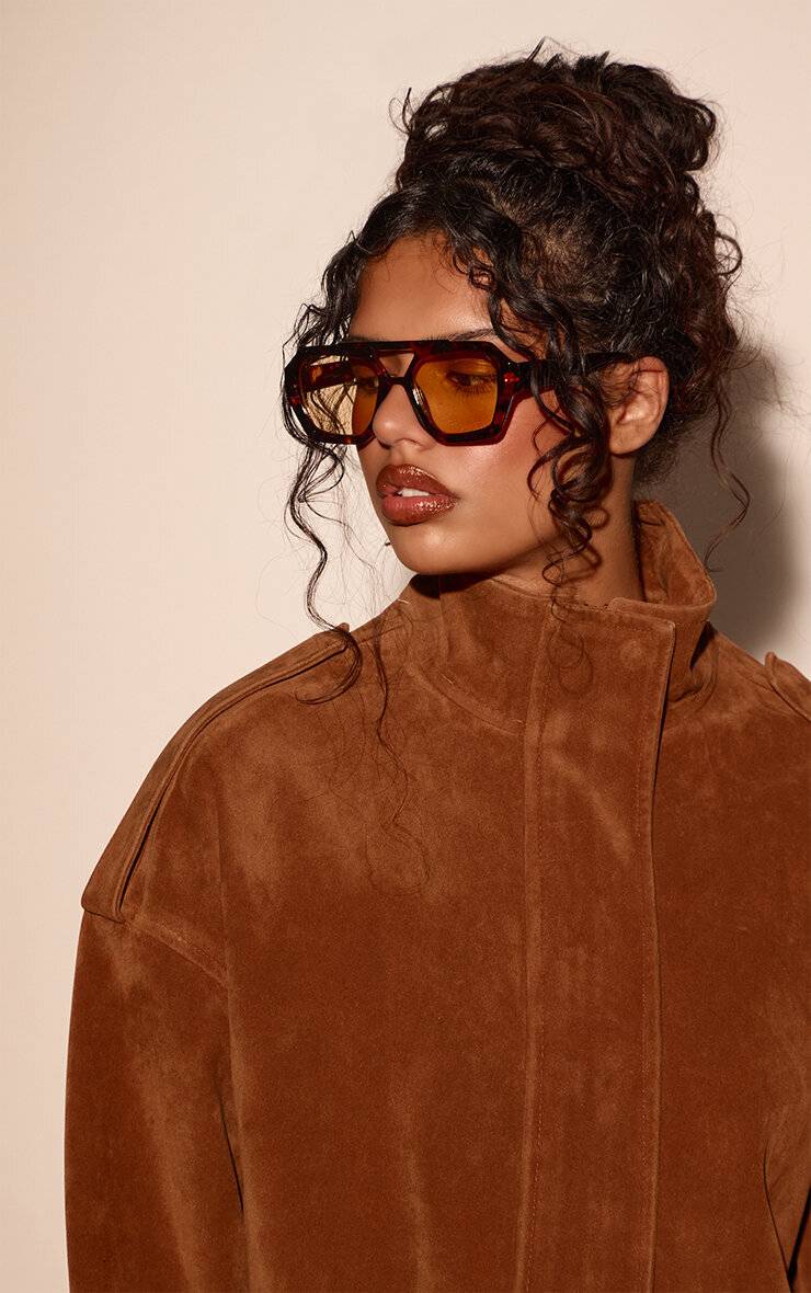 Tortoiseshell Lunettes De Soleil Jeepers Peepers Aviateur Angulaire À Verres Oranges