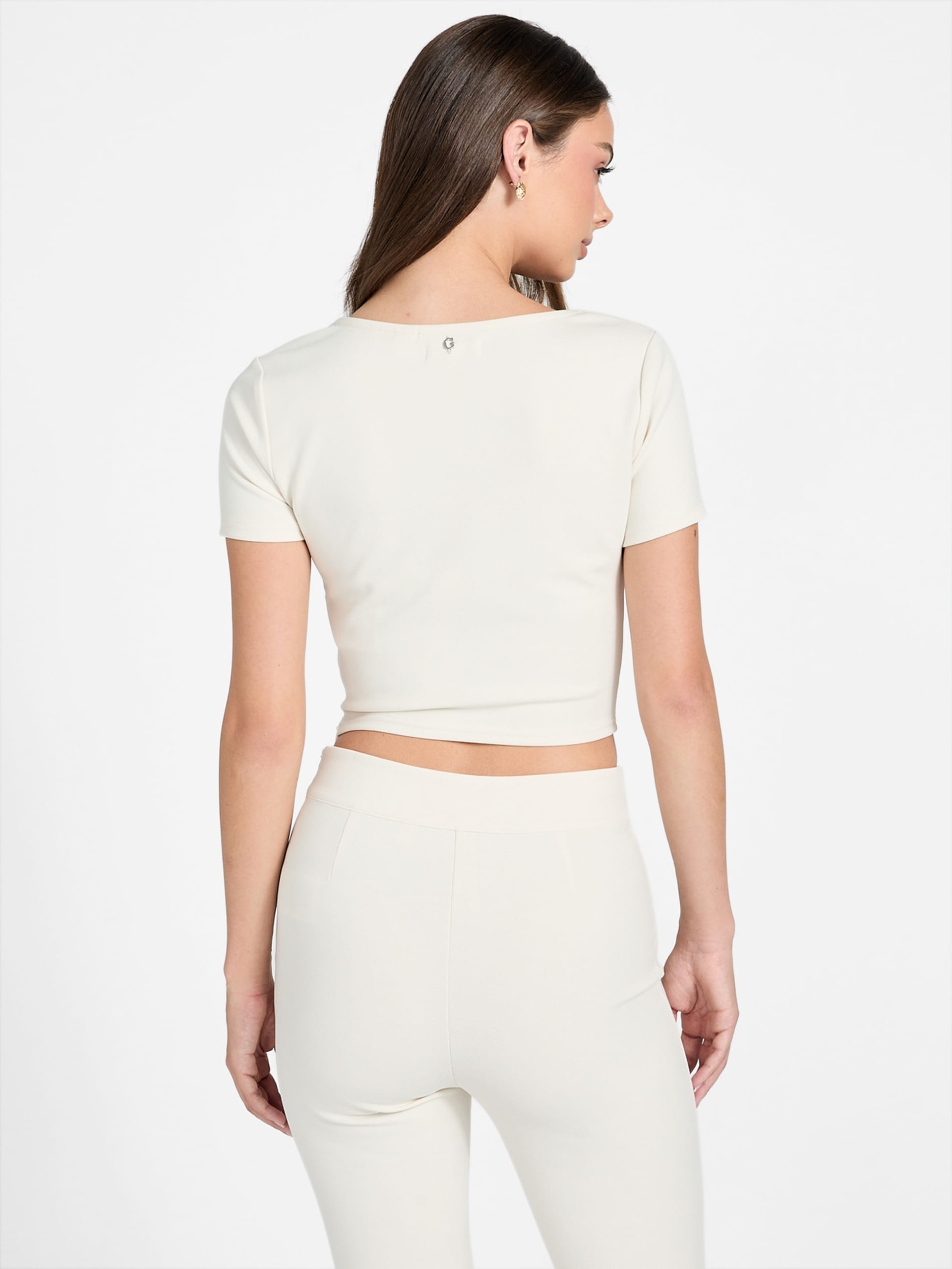 blusa com decote quadrado