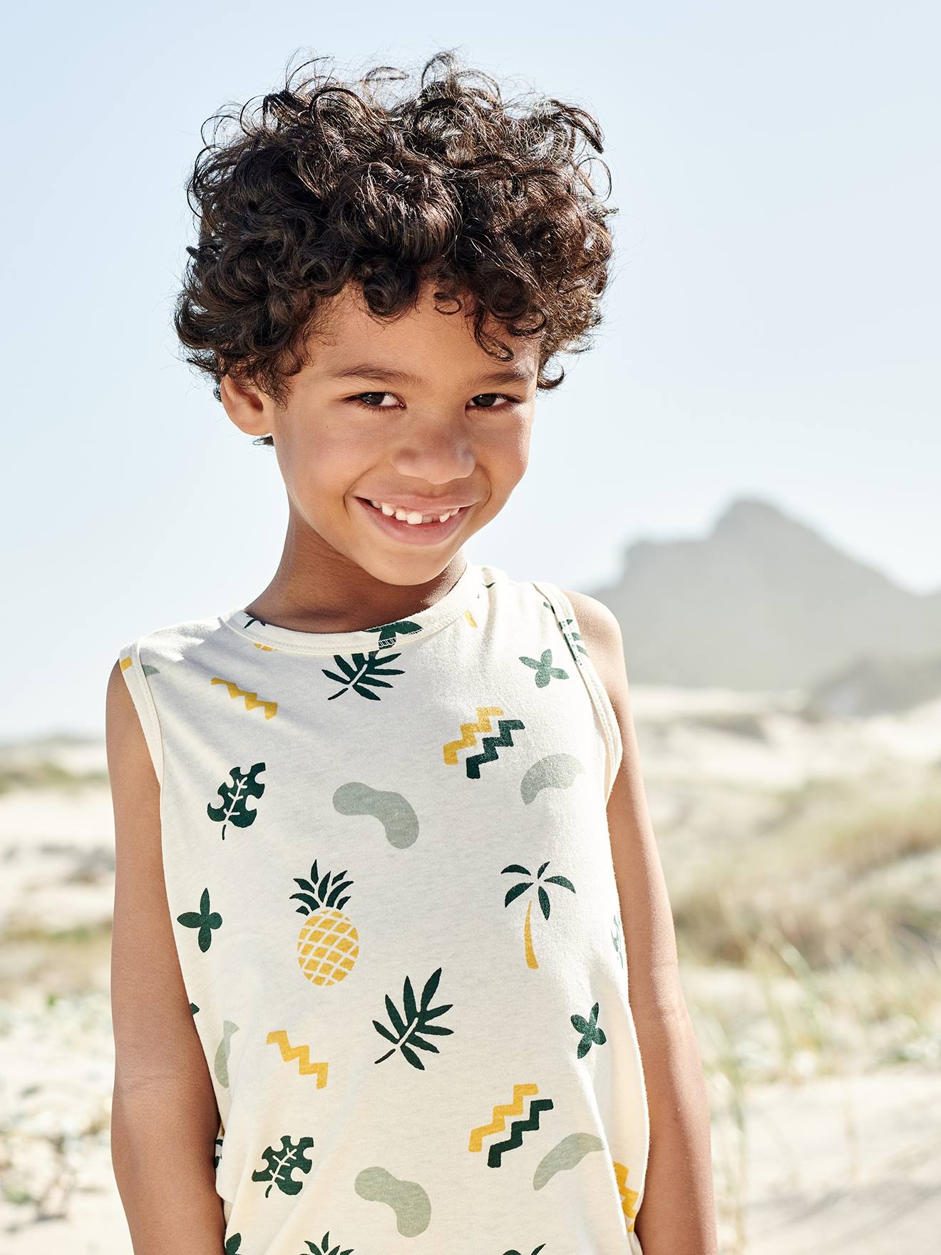 Camiseta regata com estampas gigantes para meninos, verde salgueiro