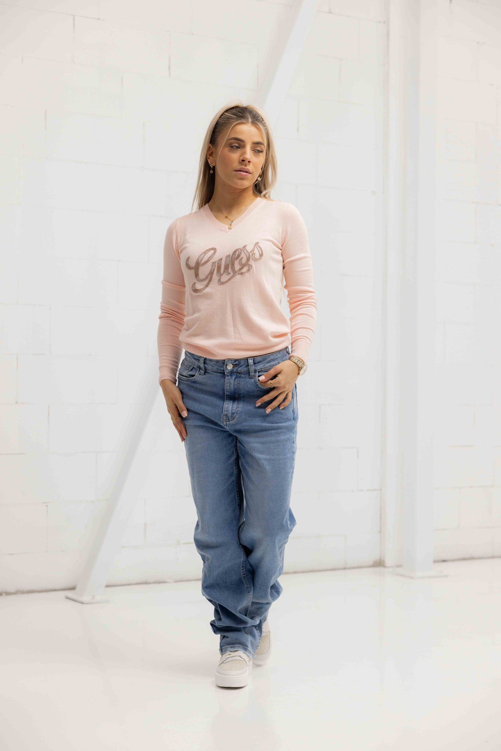 Guess Myla Logo Sweater Dames Roze