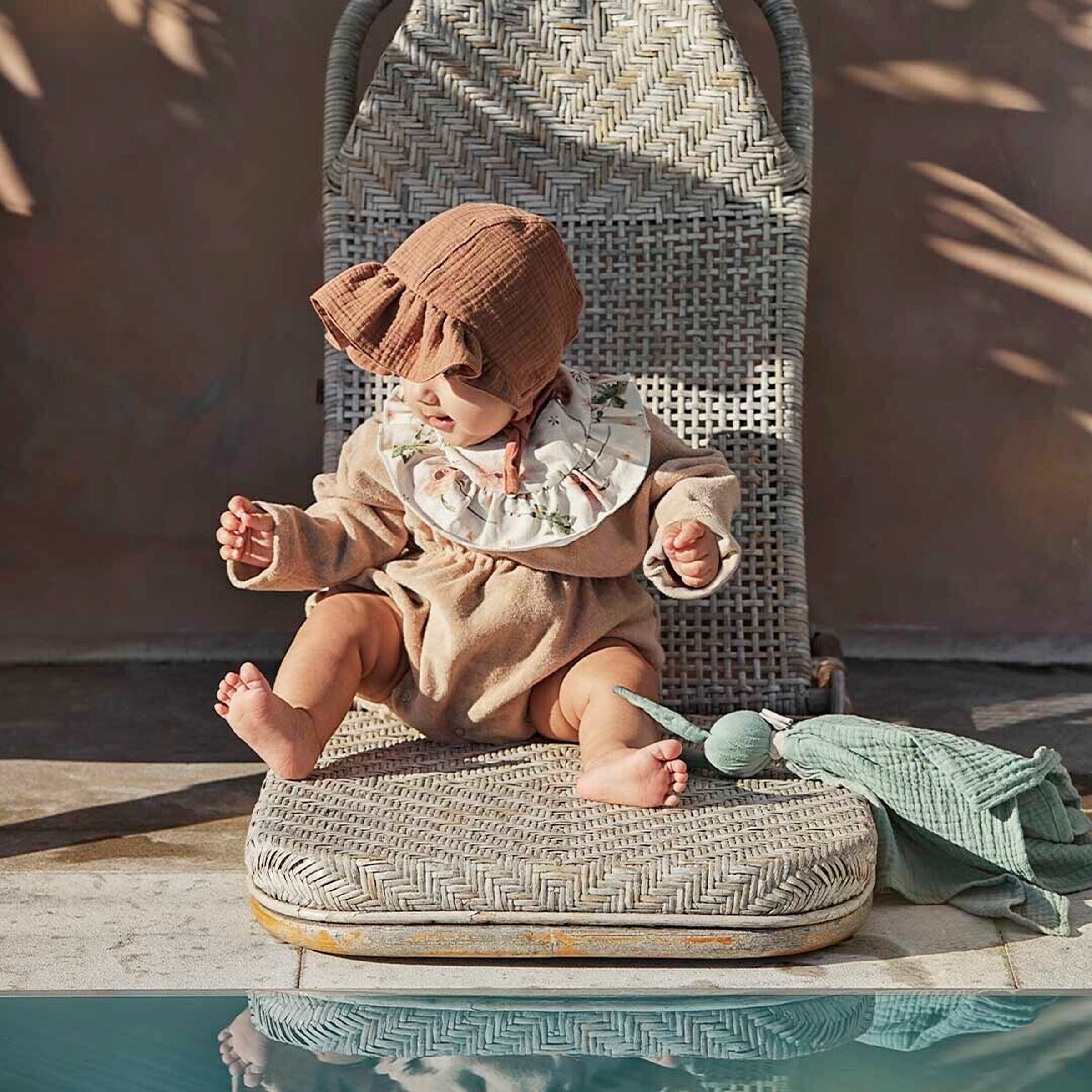 Elodie Lätzchen DryBib - Meadow Blossom
