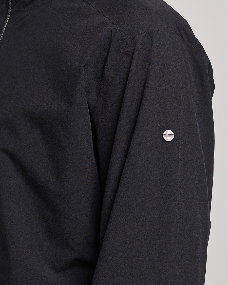 Scandinavian Edition Hood Waterproof Jacket Onyx