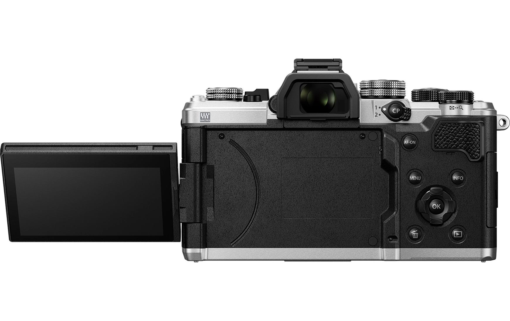 Fotokamera OM-3 Body Silber<br>Kompakte, vielseitige Fotokamera in einem hochwertigen Metallgehäuse