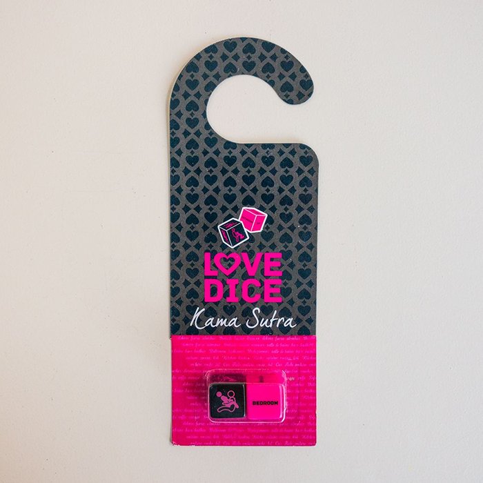 Tease and Please | Liefdes Dobbelstenen en Deurhanger