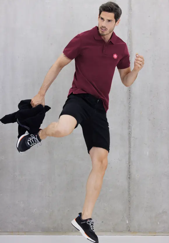 Poloshirt in Washed Optik - portwine red