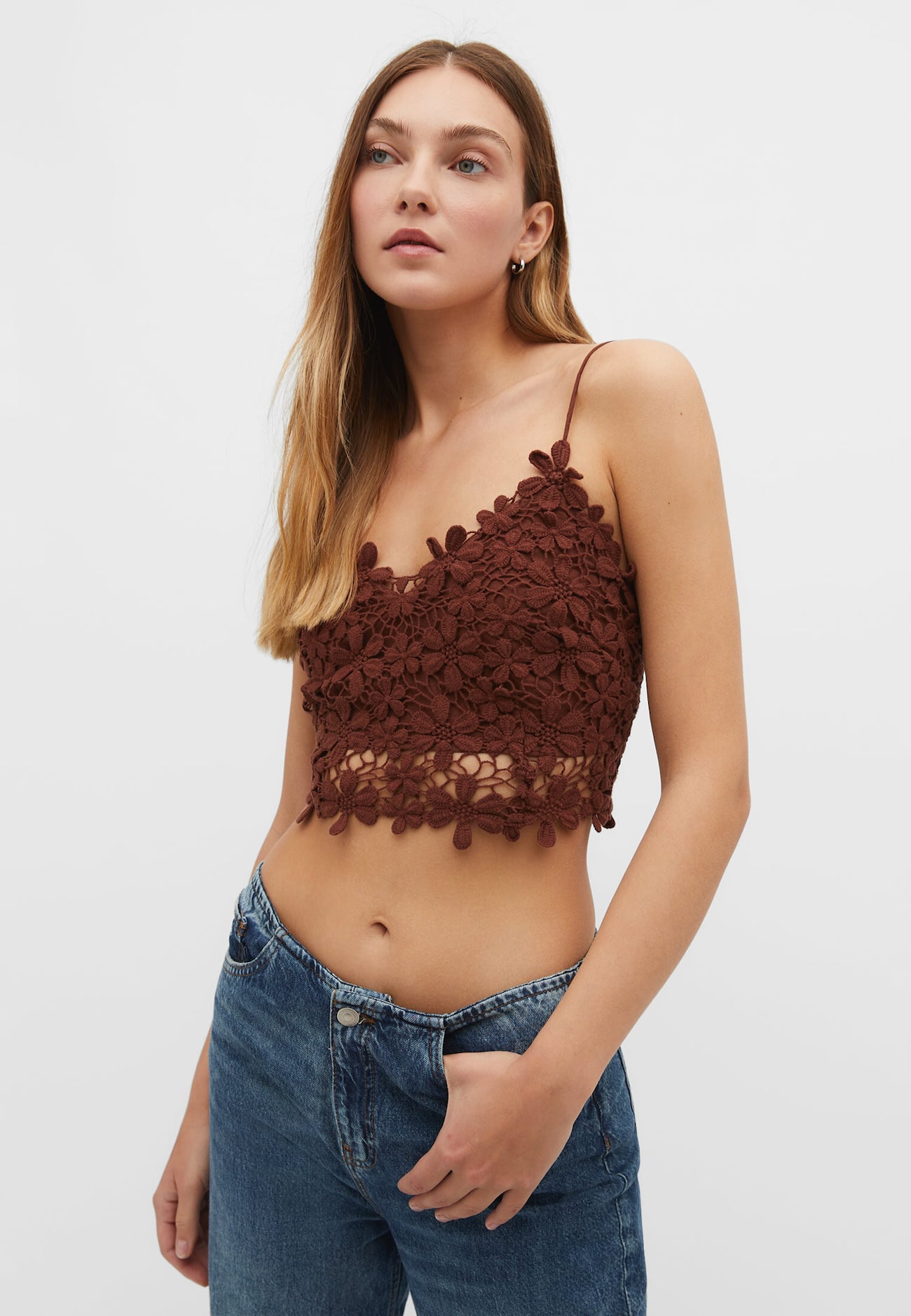 Top de crochê com alças finas