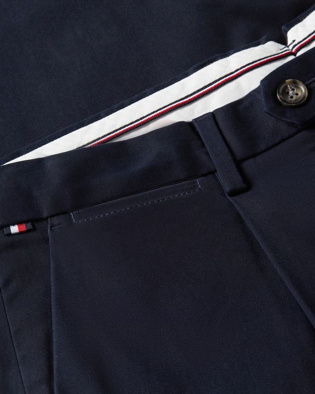 Tommy Hilfiger Chinohose »HARLEM CHINO SATIN«  Relaxed fit, Bundfalten