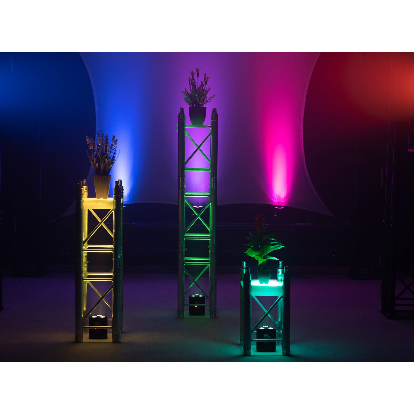 Eurolite Akku TL-3 QCL RGB+UV Trusslight