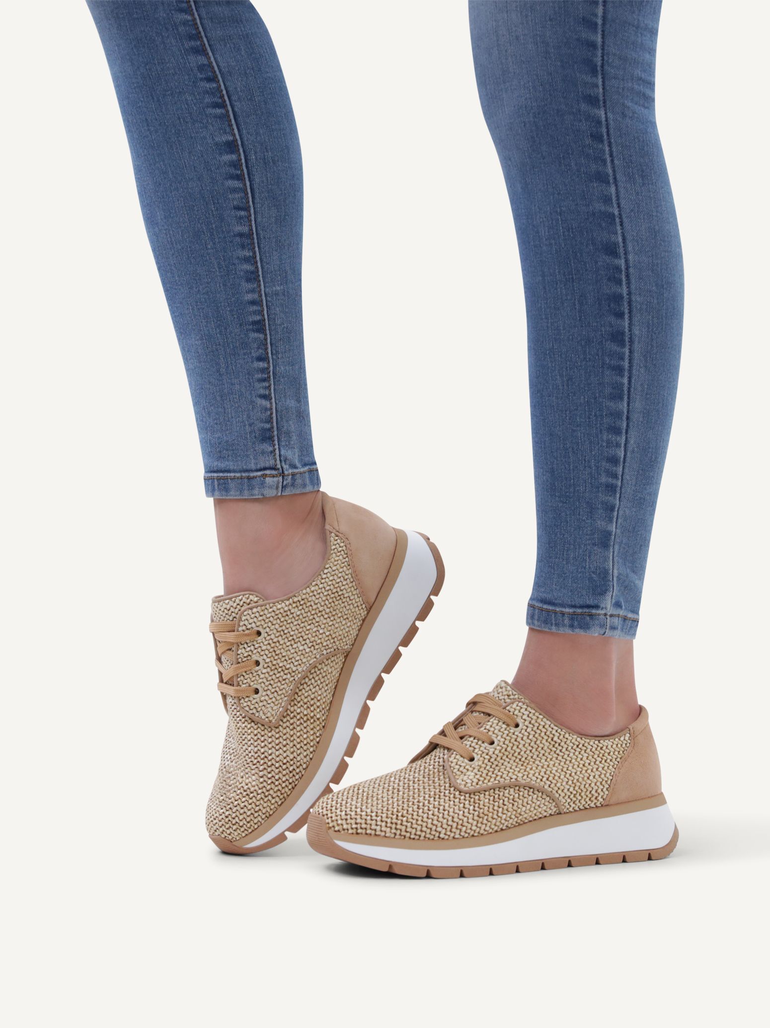 Sneaker