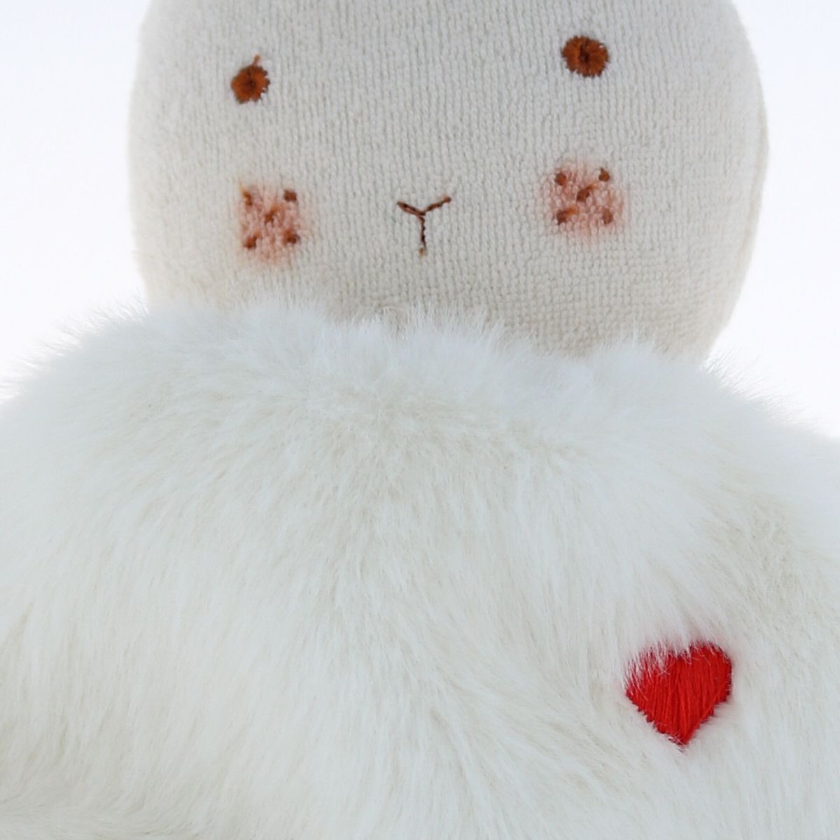 Doudou lapin blanc brodé coeur - Lapin d'amour Frisette