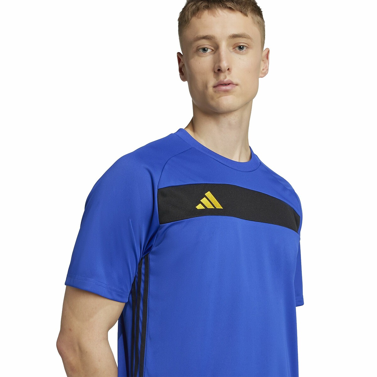 adidas Performance<br>Camiseta essencial de manga curta TIRO25