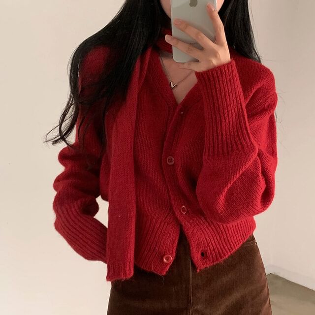 Ukiyo - Set: V-hals vest met knoopjes + sjaal