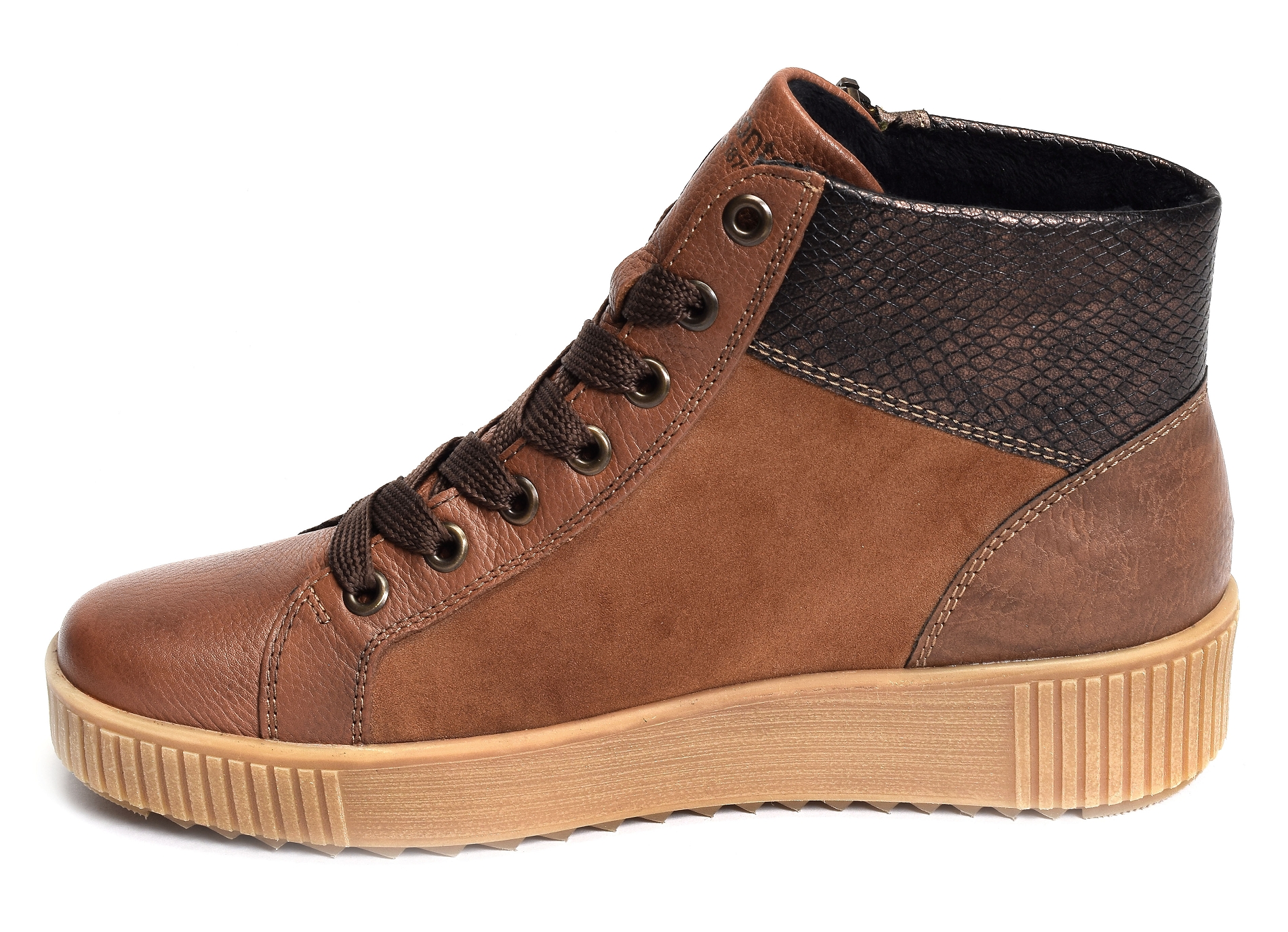 R7997 camel