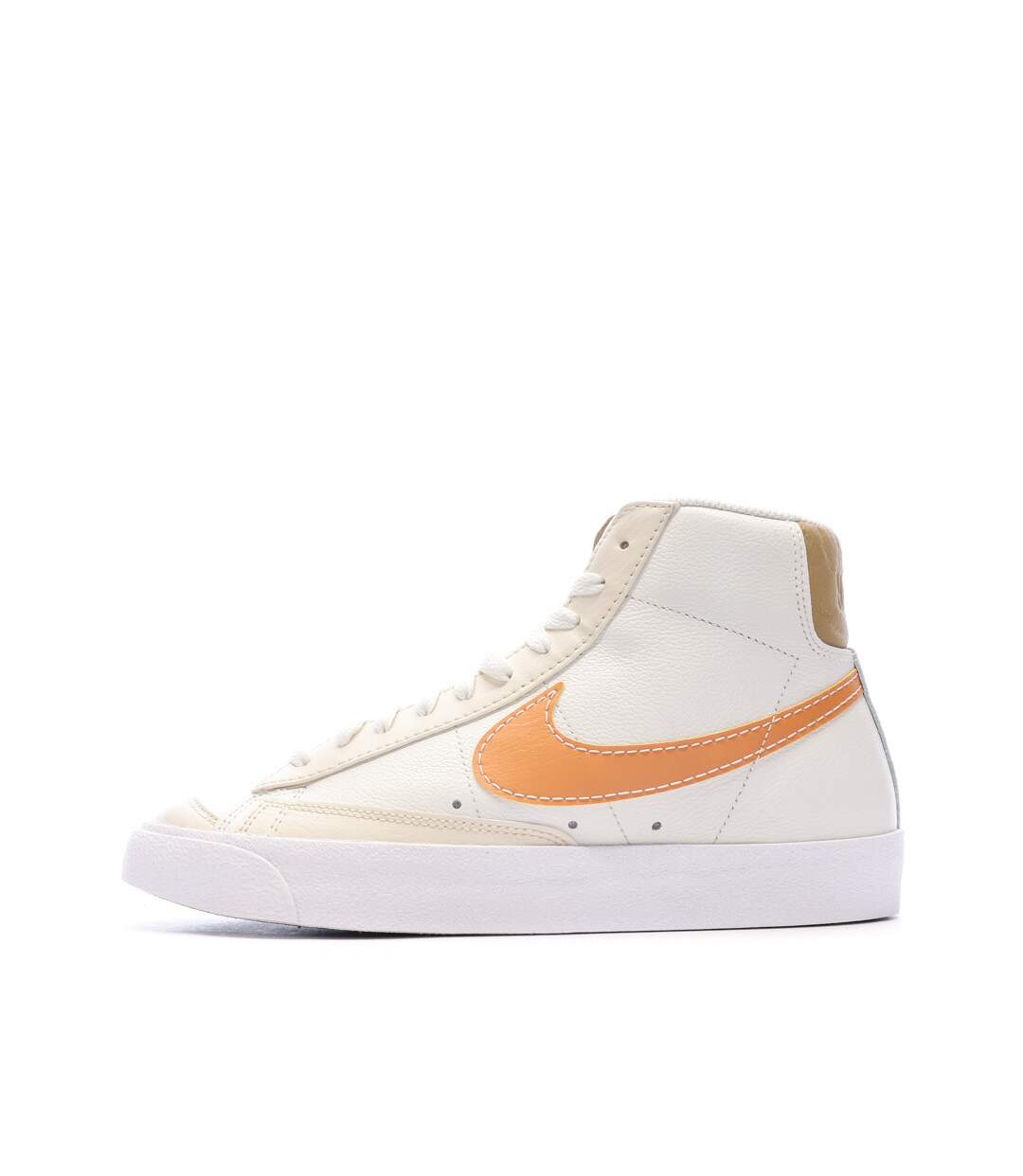 Baskets Beige Homme Nike Mid 77 Emb