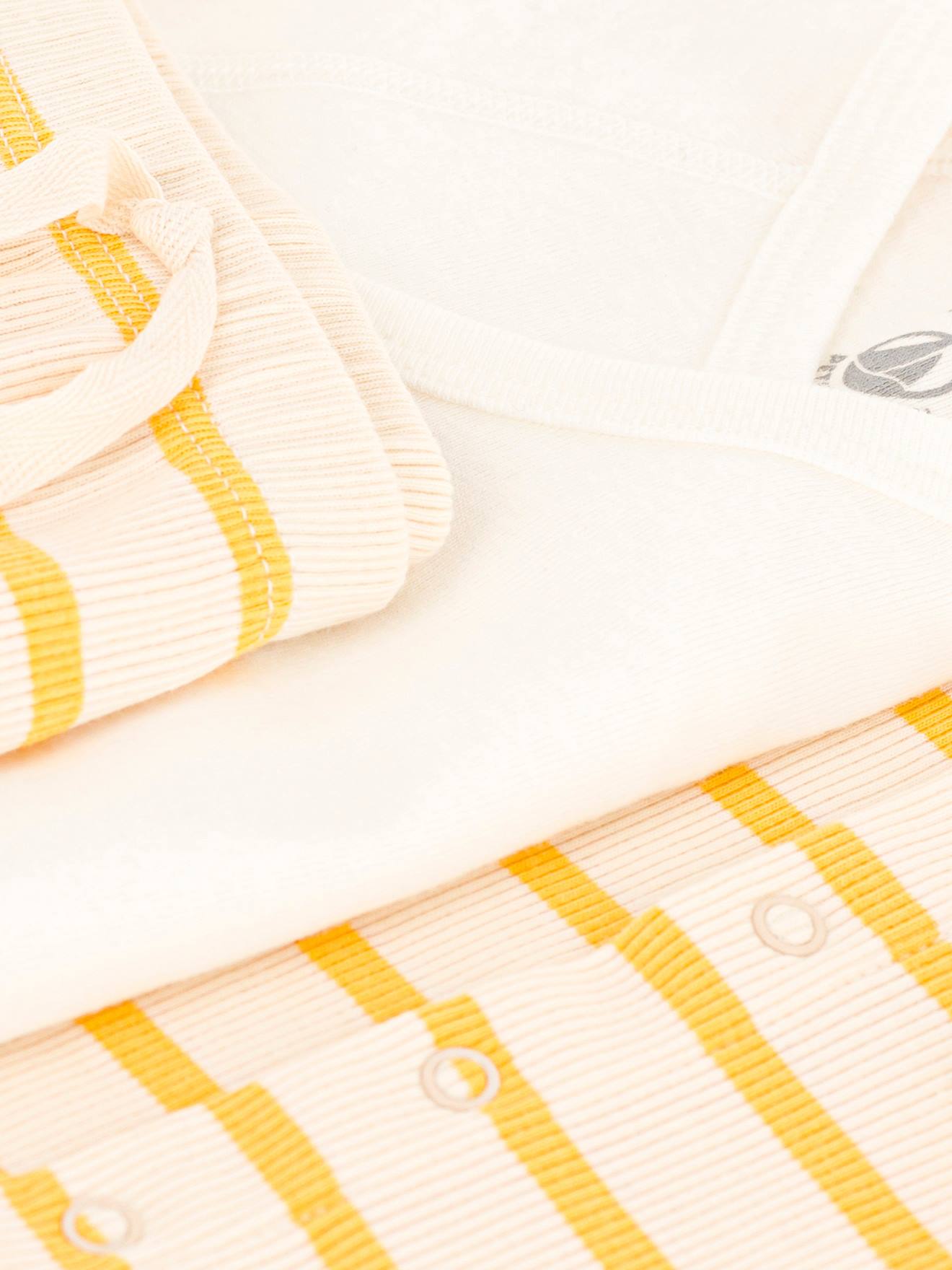 Conjunto PETIT BATEAU bege de 3 peças em algodão orgânico para recém-nascido