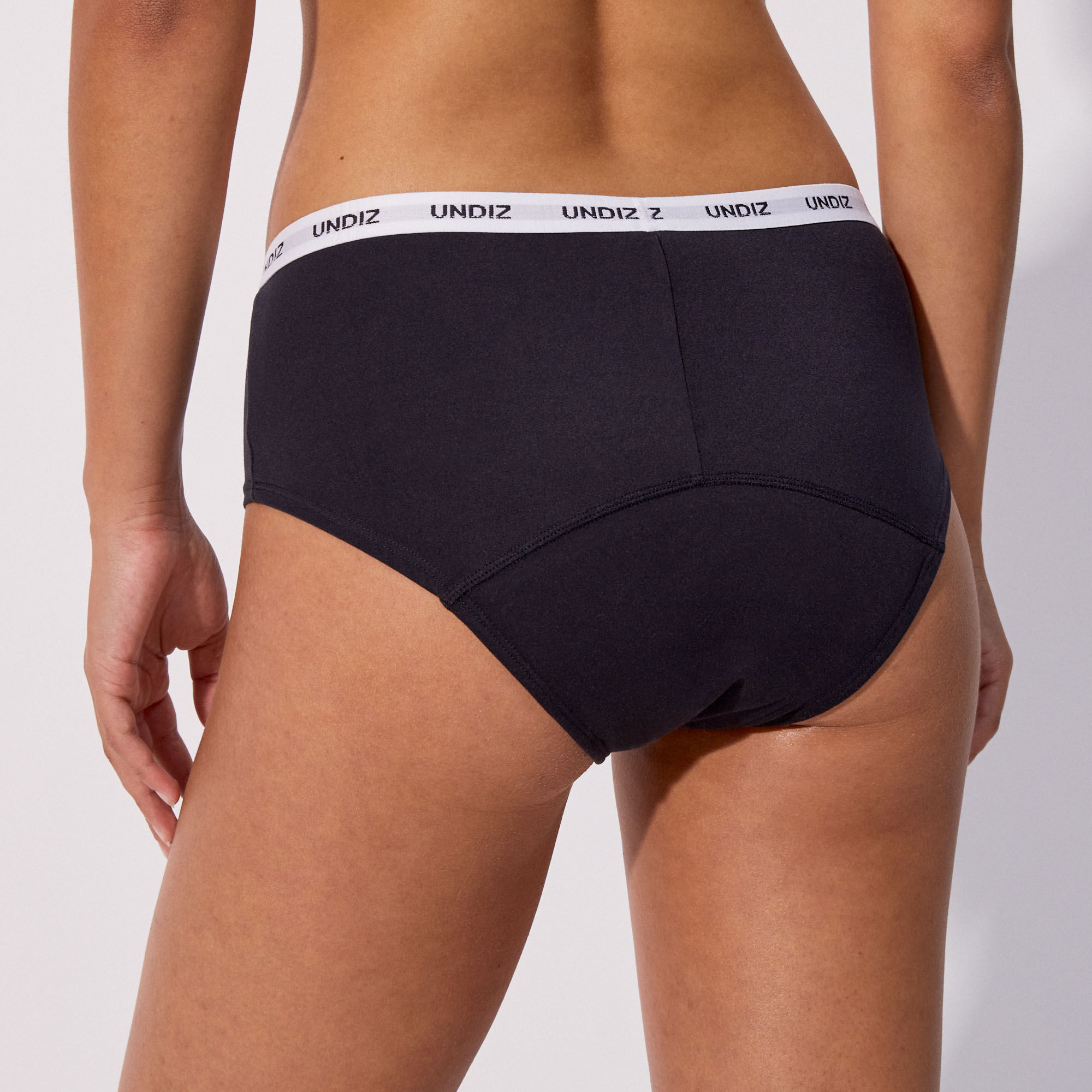 Shorty menstruel en microfibre