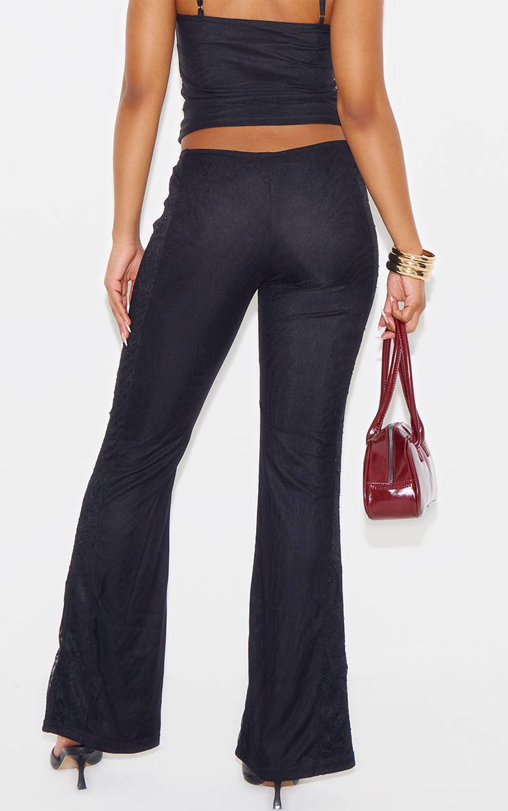 Noir Pantalon Évasé Ajusté En Dentelle Avec Empiècements En Mesh