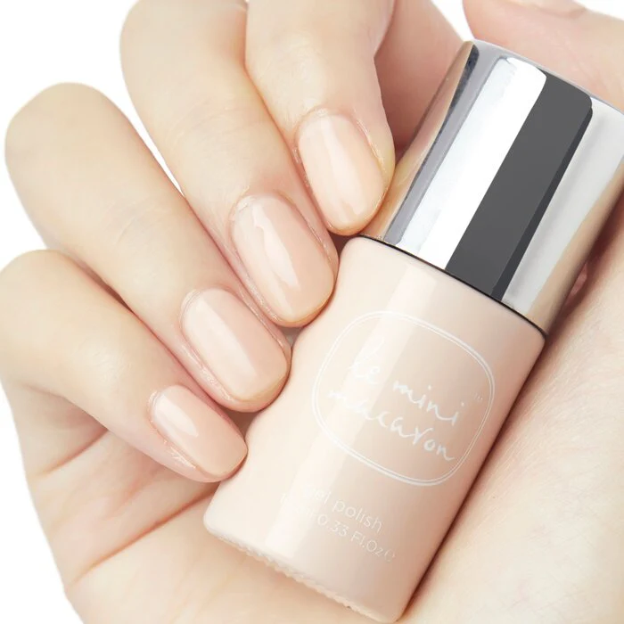 Le Mini Macaron  Crème Brûlèe neglelak - beige